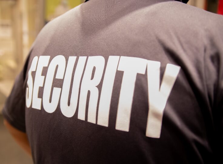 How Professional Security Guards Deter Crime at Commercial Properties